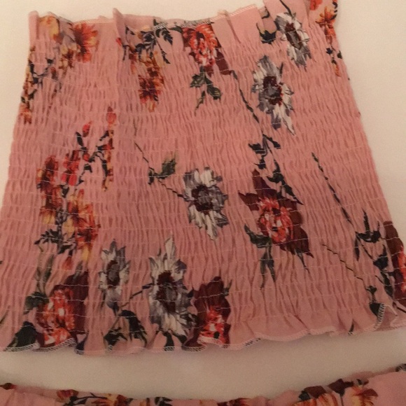 🔥ONE LEFT-M- 2 pcs Floral  Print  Top With Shorts - Picture 3 of 3